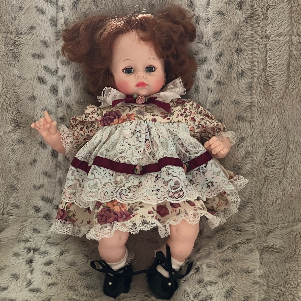 Vintage Madame Alexander Rose pussycat doll , Red hair,hazel eyes, Cryer works